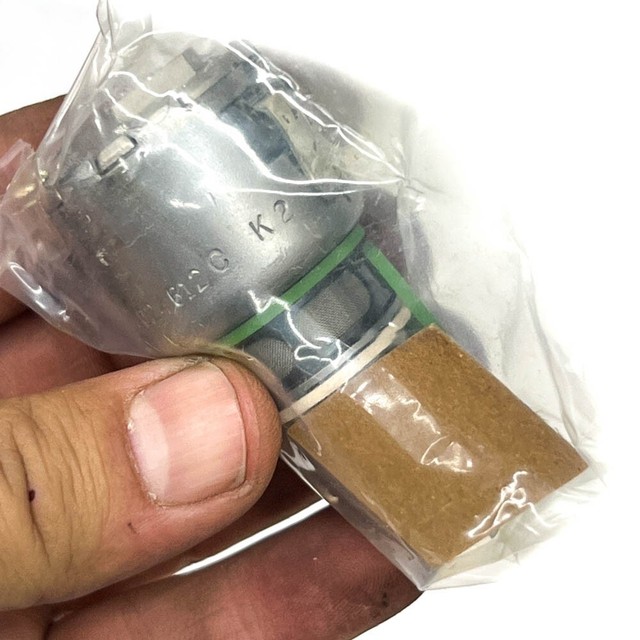 Jacobs V.s. 1024612 Jake Brake Solenoid OEM 12v S/l Screw Type for sale