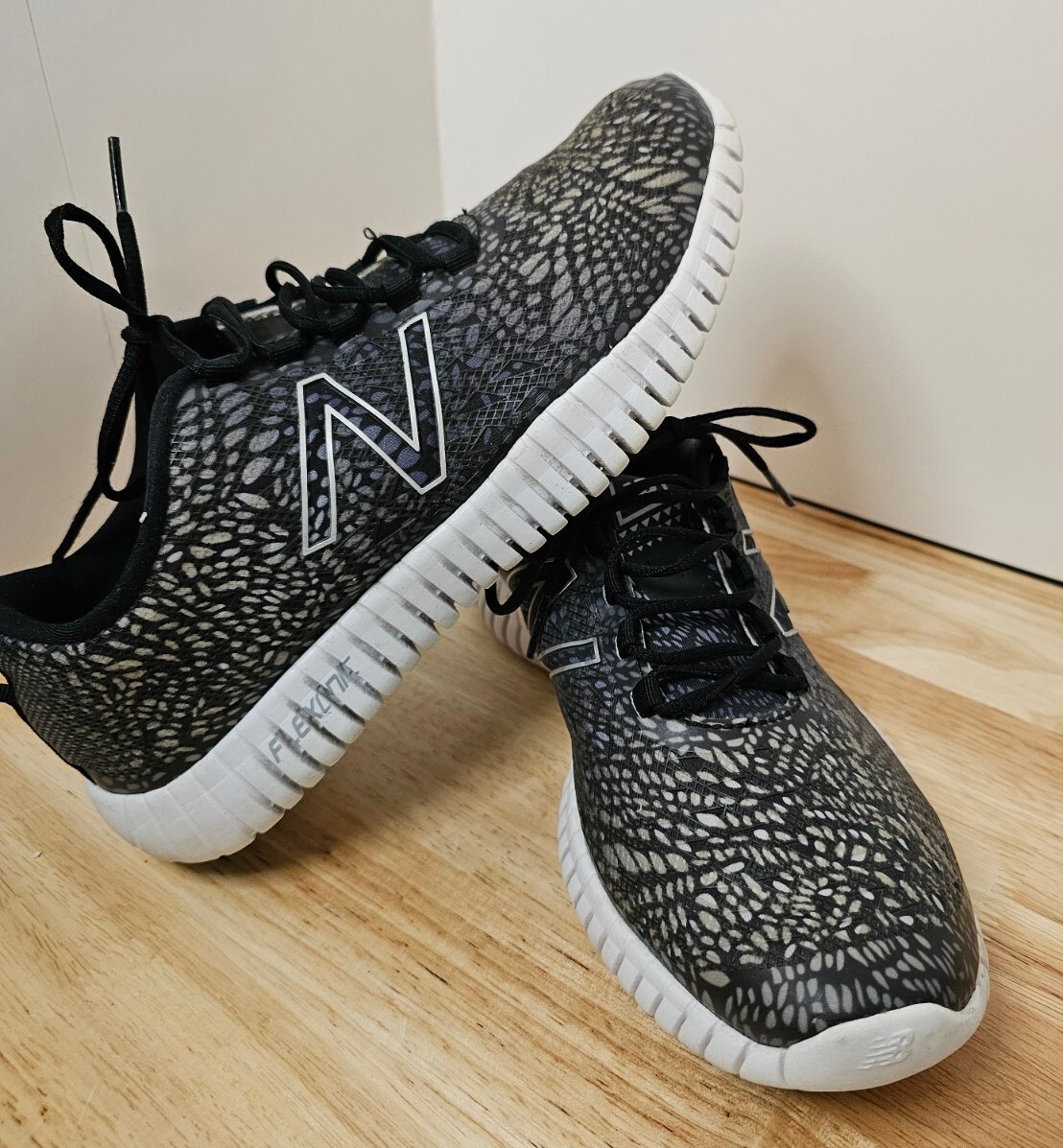 New Balance Womens Flexonic 99 WX99GK Black & Gray Running Shoes Sz 8.5 D10