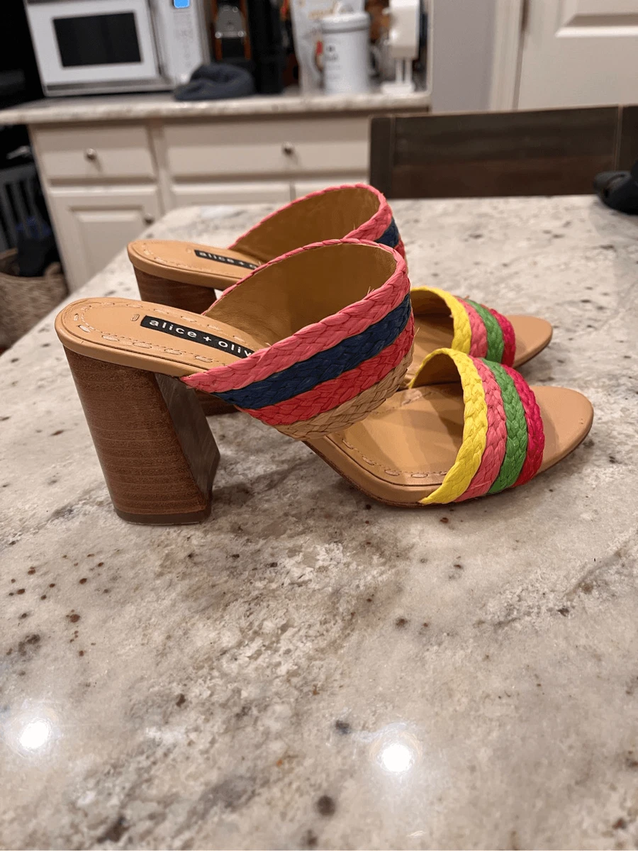 Alice and olivia leeda sandal sale
