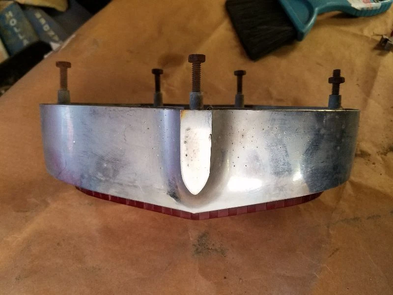 59 Oldsmobile Dynamic 88 1959 lámpara trasera lado pasajero Foto 4 de 4