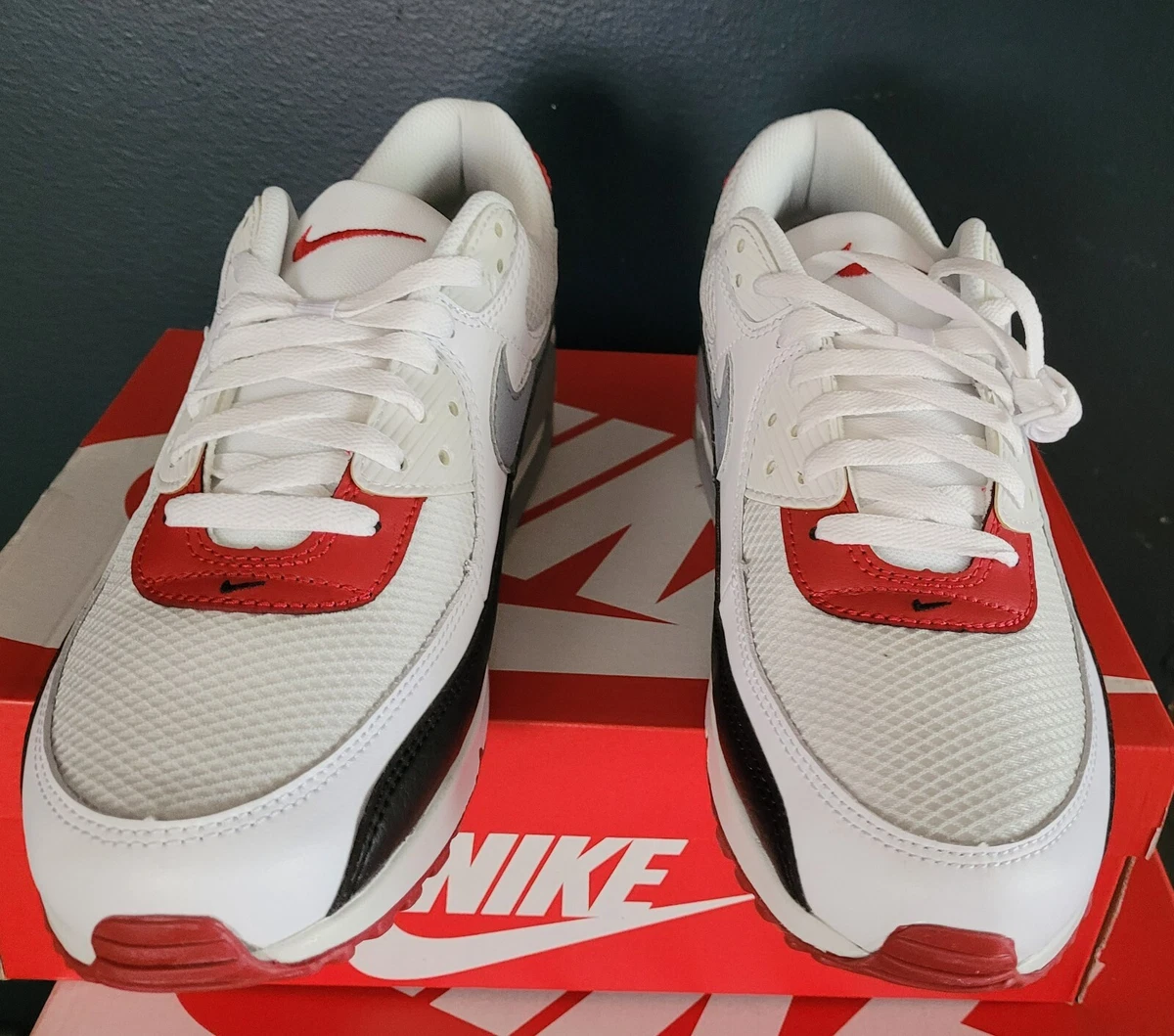 Air max hotsell 90 varsity red