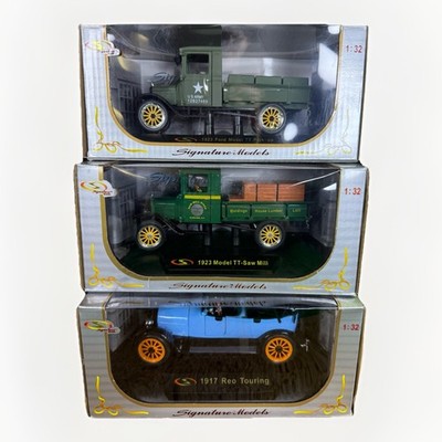 Lot of 3 Signature Models 1:32 Diecast Truck Car Lot Ford Model TT Reo Touring