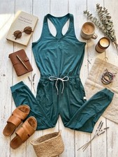 Vuori Lux Jumpsuit Jade Heather Athletic Yoga Lounge Jogger M VW426