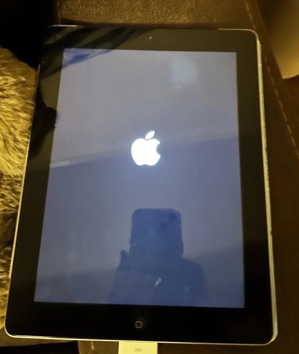 Apple iPad 2 A1397 32 GB, Wi-Fi + 3G, 9.7 in - Black for sale
