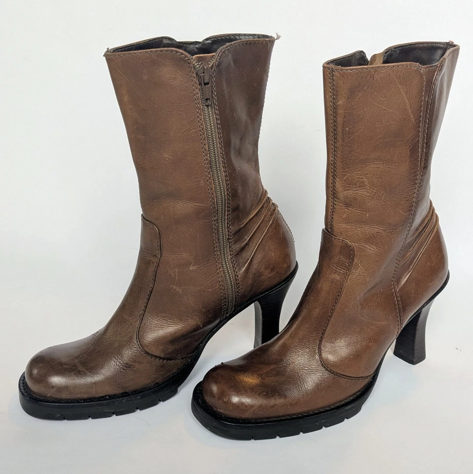 BOTAS VINTAGE Y2K STEVE MADDEN Kinko marrón punta cuadrada para mujer 8 Hechas en Brasil Foto 2 de 4