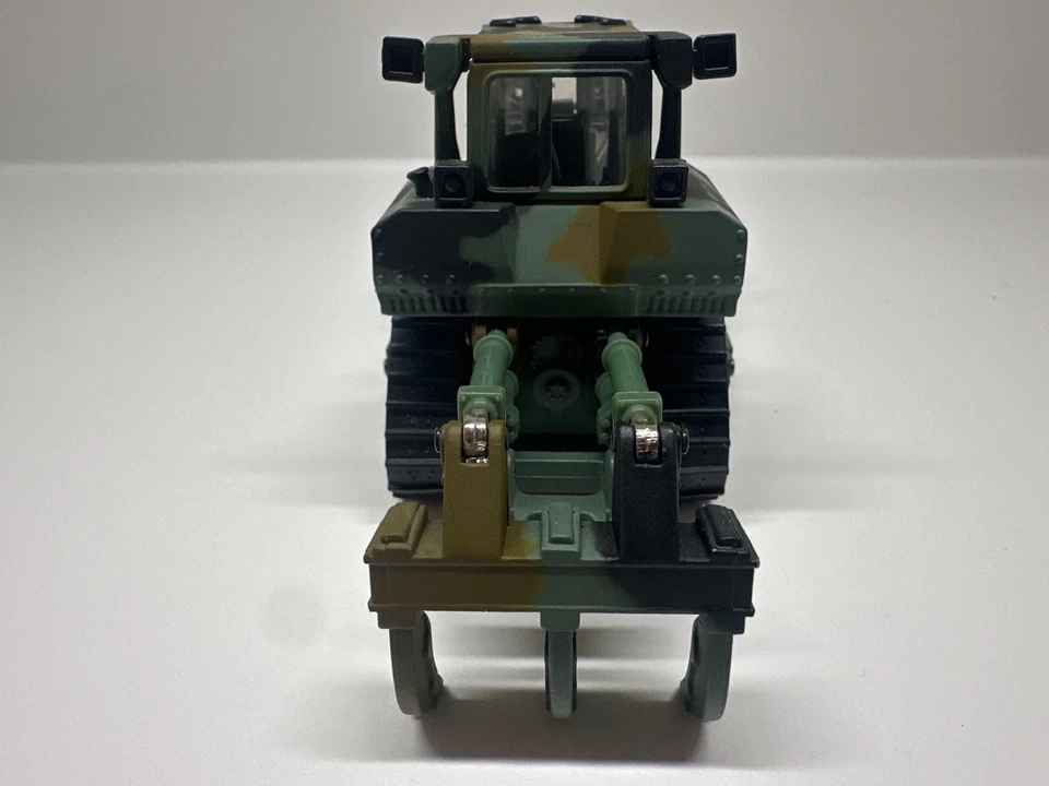 Cat D8R Series II Military Track-Type Tractor - Norscot - 1/50 - Image 4 of 4