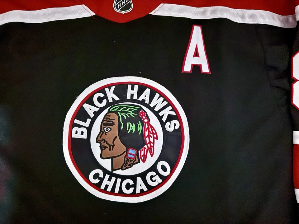 Adidas MiC retro reverso Chicago Blackhawks 2021 - 7287 - Kane - talla 52 Foto 2 de 4