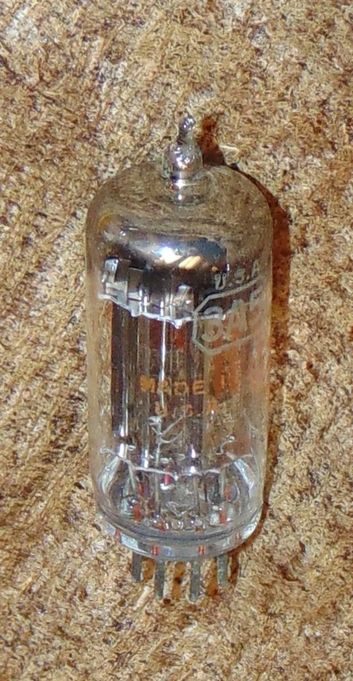 LOTE GIGANTE NOS TUBOS RCA 3A5 RCA DCC90 = CV808 100% NUEVO VINTAGE EE. UU. (65 PIEZAS) Foto 2 de 2