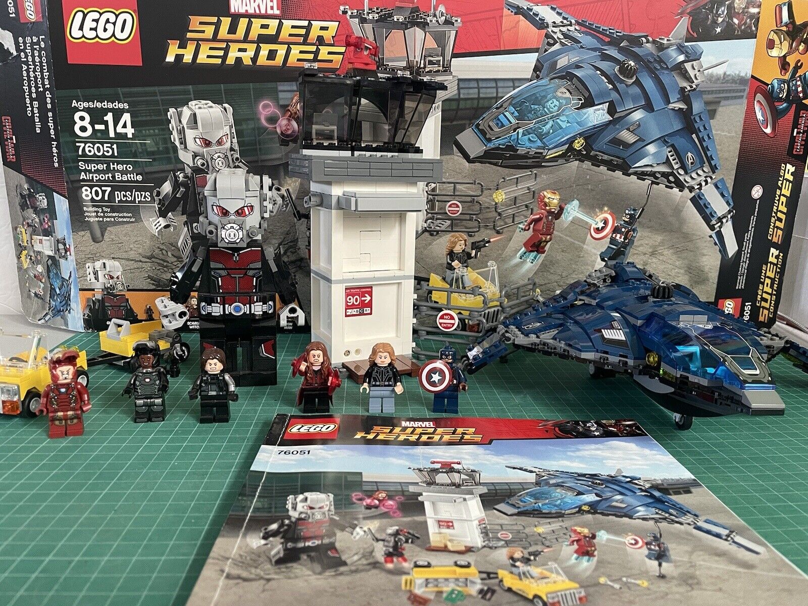 LEGO Marvel Super Heroes: Super Hero Airport Battle (76051) 100% COMPLETE w/Box
