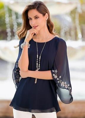 Marineblaue Abend Party Bluse mit Cape-Ärmeln und silbernen Stickereien Größe 8 NEU
