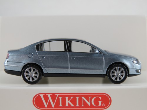 Wiking 06401 VW Passat Limousine (2005) in arcticblue-silvermetallic 1:87/H0 OVP
