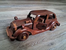 1935 Ford Desert Ironwood Toy Model Display  Wooden Costa Rica  Souvenir