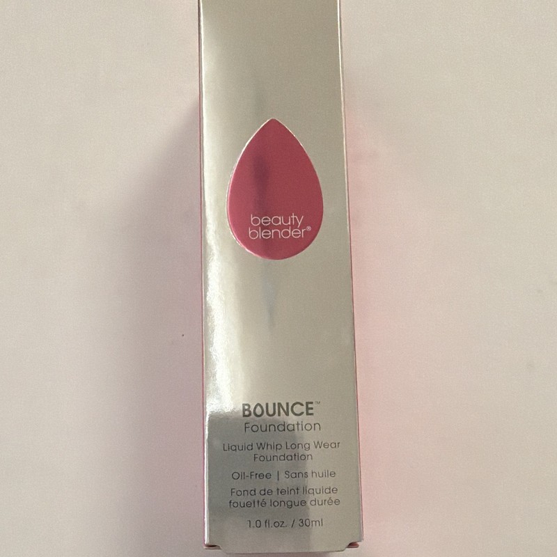 beautyblender BOUNCE Liquid Foundation Long Wear Oil-Free 4.05W Tan Pecan