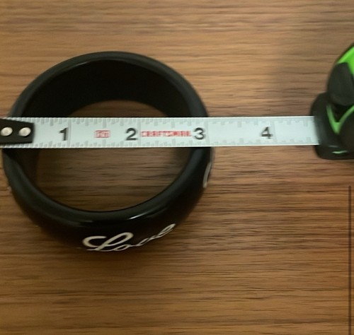 Bracciale in legno nero con scritta bianca 'Amore' - Foto 4 di 4