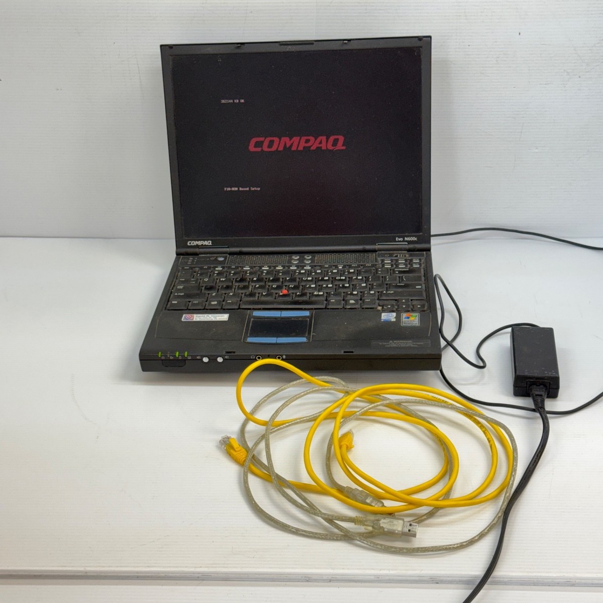 Compaq Evo N610c Laptop PP2040 Vintage Powers On No Further