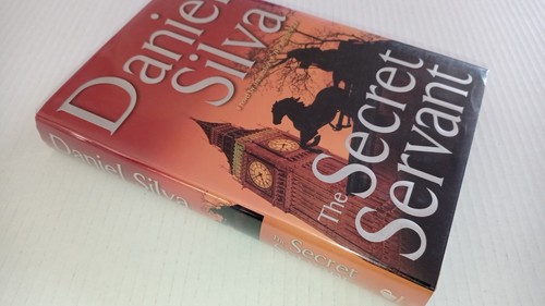 The Secret Servant by Daniel Silva SIGNED 2004 Hardcover - AS NEW - Picture 2 of 3