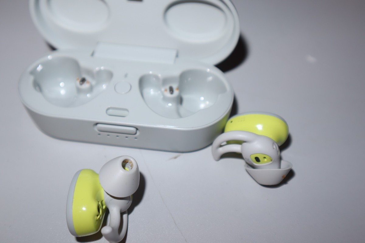 BOSE ボーズ CB-300B（ホワイト） BOSE ボーズ CB-300B（ホワイト） BOSE ボーズ CB-300B