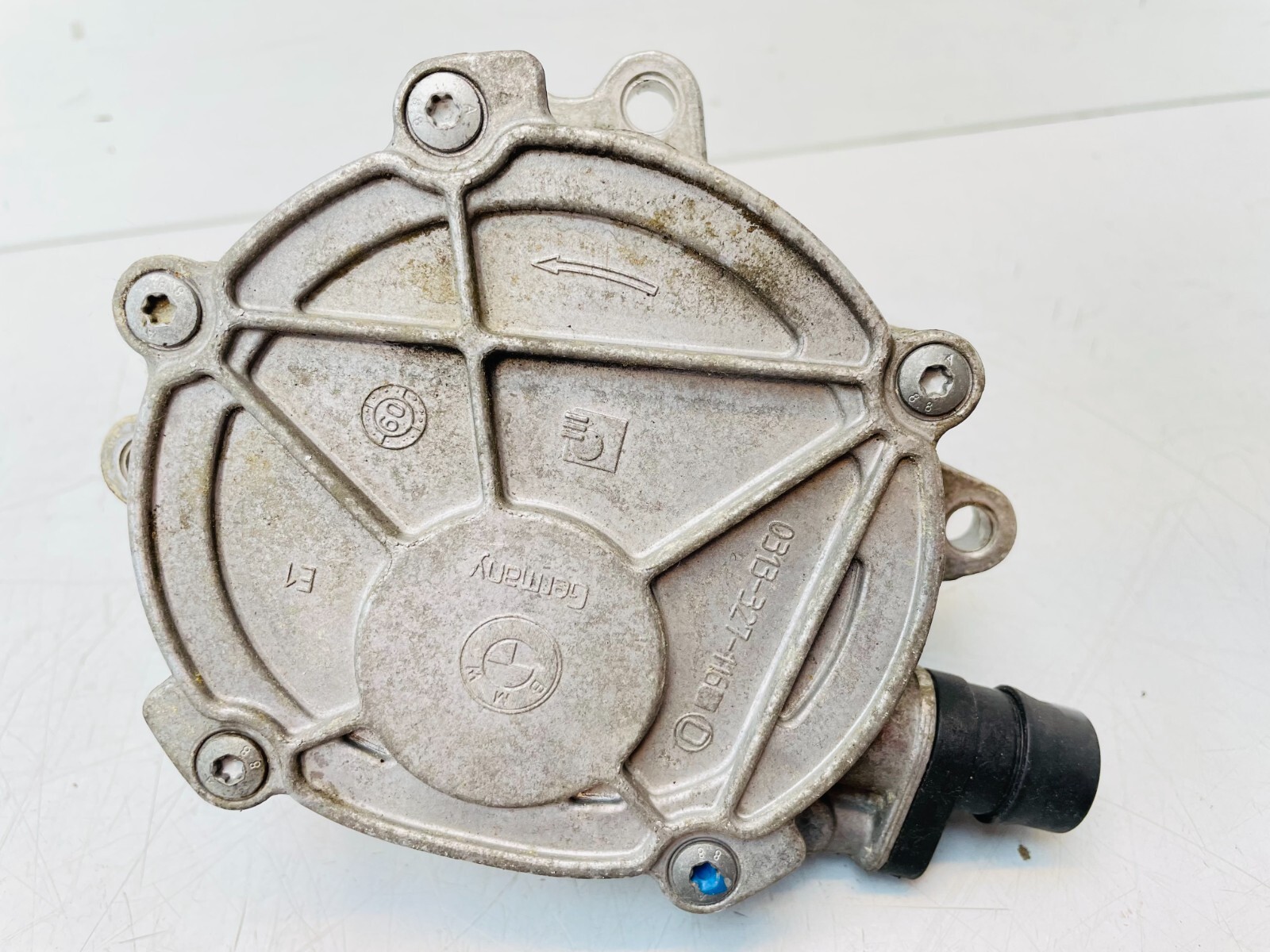 BMW E81 E82 E87 E88 E60 E61 E90 E91 E92 N43 Engine Vacuum Pump 7547024