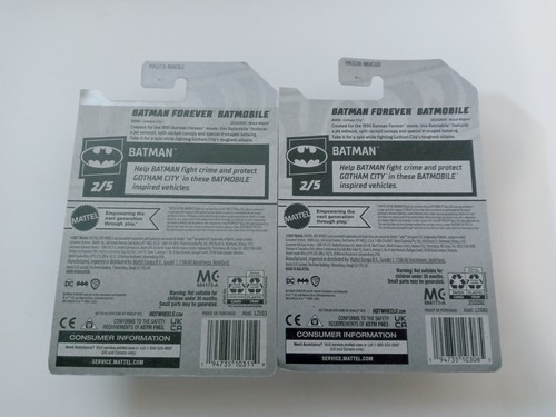 Hot Wheels Batman Forever Batmobile auto nere e grigie 2023. - Foto 4 di 6