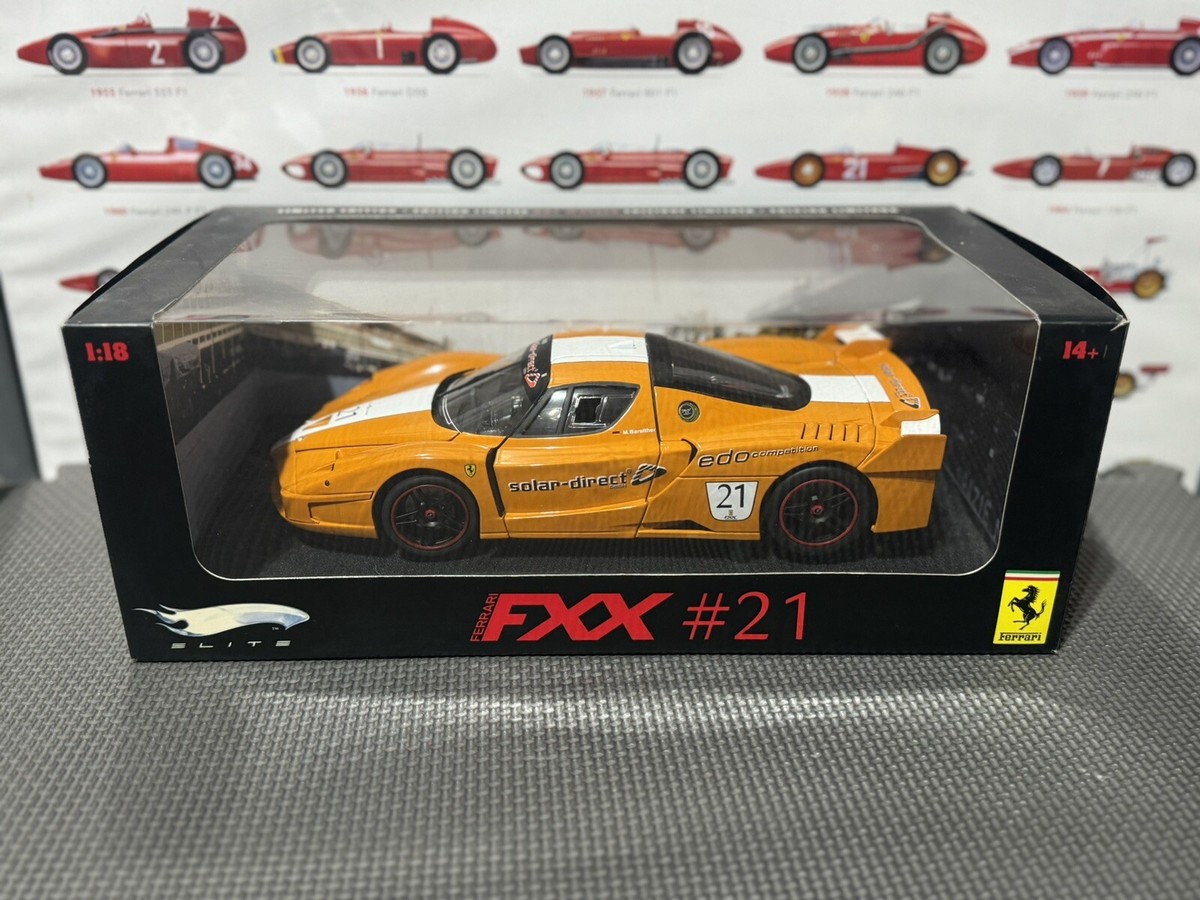 Hotwheels 1 ： 18 フェラーリ FXX ＃ 21 エリート FERRARI FXX TEAM SOLAR DIRECT #21 ORANGE by HOT WHEELS ELITE