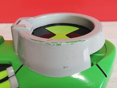 Ben 10 Omnitrix Battle Ultimatrix Bandai 2010 CN Original Watch + 3 Discs - Picture 7 of 17