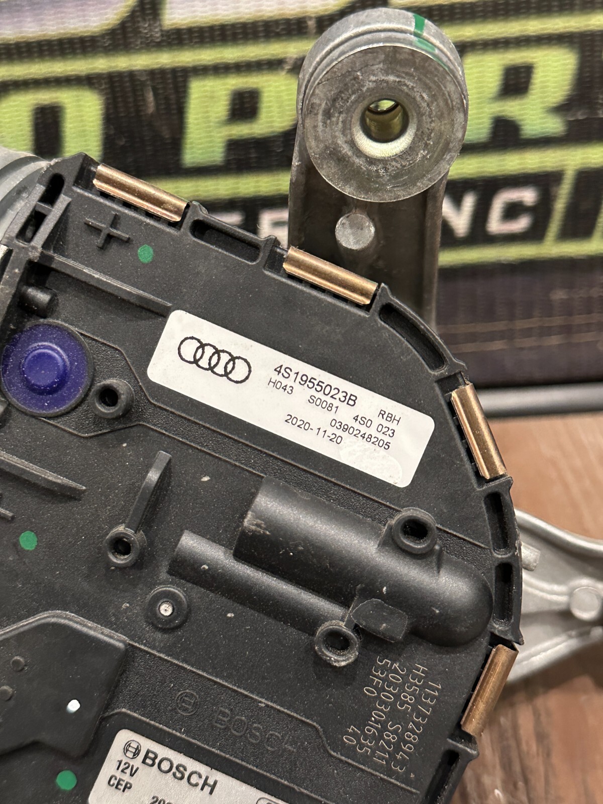 2021 AUDI R8 FRONT DRIVER LEFT WINDSHIELD WIPER MOTOR OEM 4S1 955 023 B
