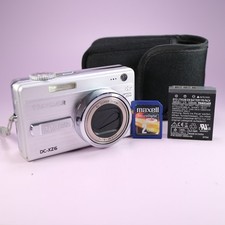Traveler Digital Camera DC-XZ6 10.1MP Silver Tested Full Working Set
