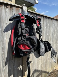 Hollis HD 200 Buoyancy Compensator. BCD Large Size.