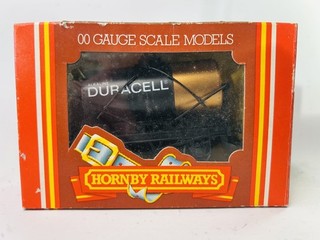 Hornby R.140 Duracell Tank Wagon OO Gauge boxed limited edition