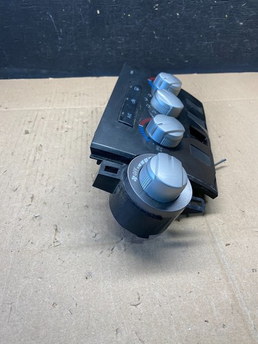 2010 to 2013 Toyota Tundra Climate Control Panel Radio Bezel L8947 DG Oem - Picture 3 of 8