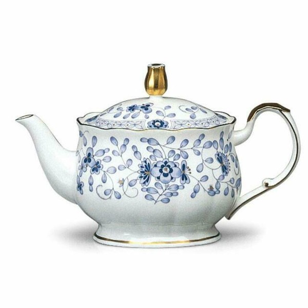 Narumi Milan Teapot Only 790 CC 9682 4206 Material Bone China From