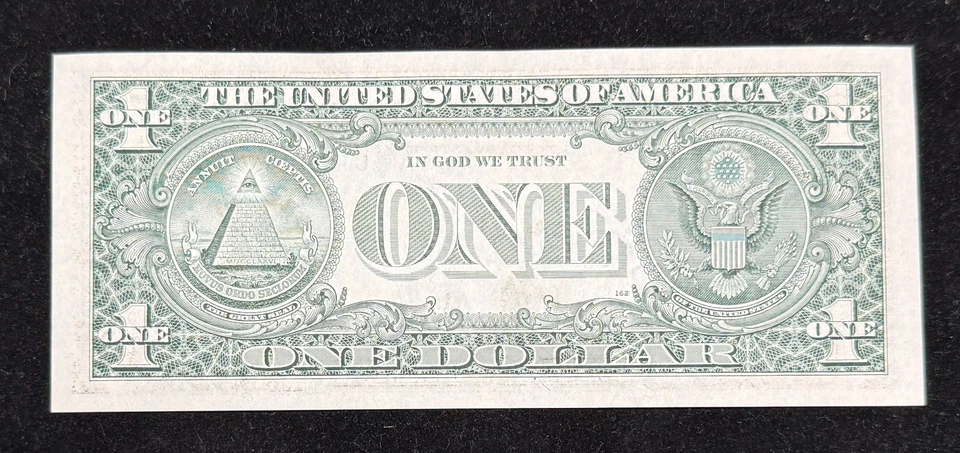 SERIES 1988A $1 SIGNED BY  CONTROVERSIAL TREASURER CATALINA VASQUEZ VILLALPANDO! - Image 2 of 4