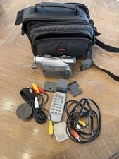 Canon ZR300 Mini DV NTSC Digital Camcorder AV Cord SD Card And Bag Tested X440