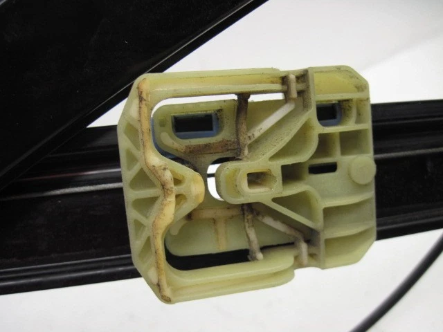 Used Front Left Door Window Regulator Front fits: 2010 Audi A4 Sdn L. Front Left Foto 4 de 4
