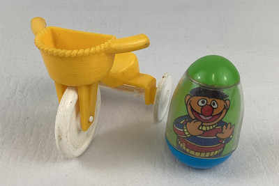 Sesame Street Weeble Wobbles Roly Poly Ernie Figure Tricycle Vintage 1982 Muppet