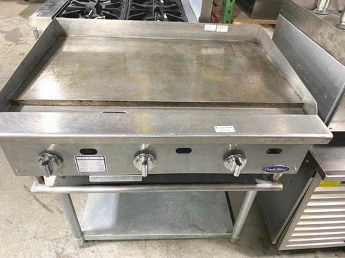 Griddle/36" Commercial Natural Gas/Thermostat Control 3 Burner Refurbished Unit