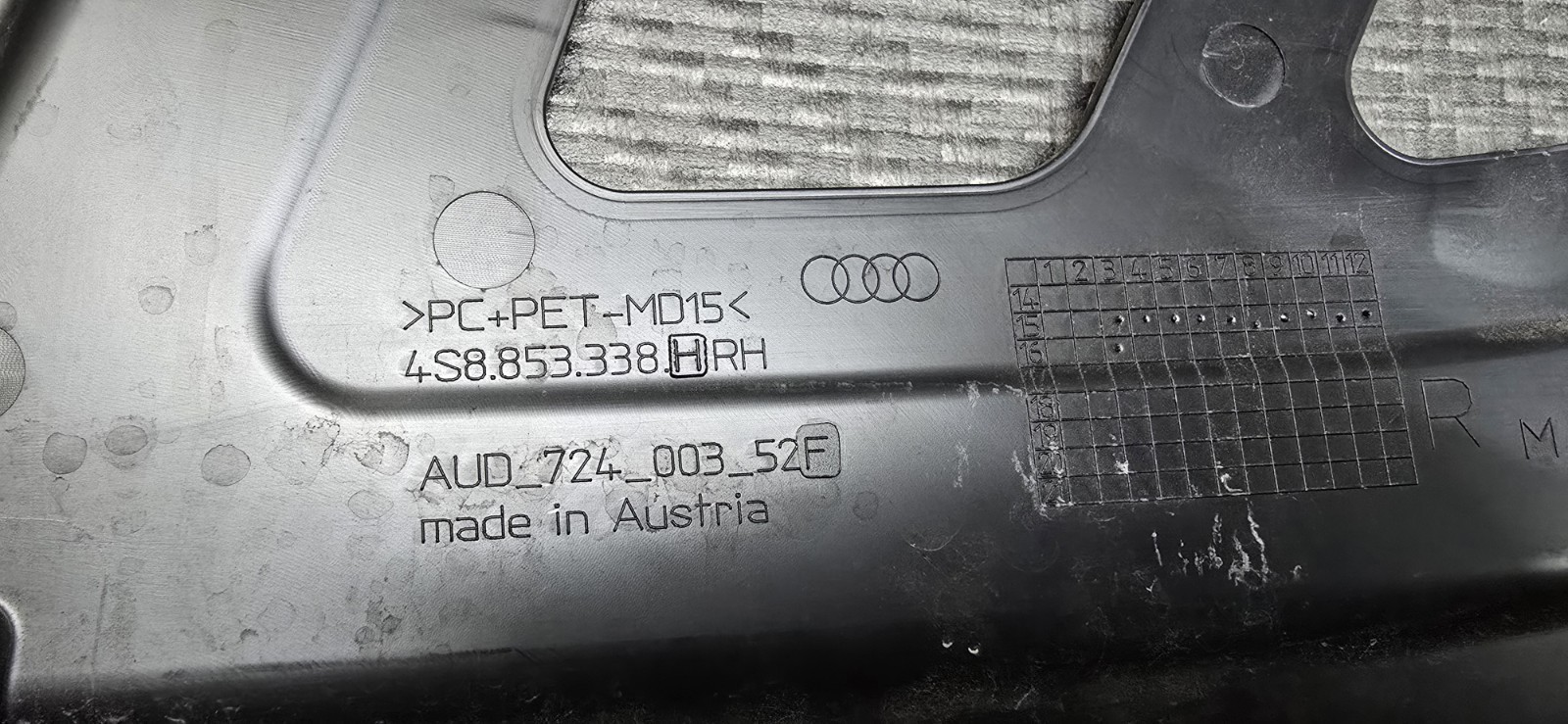  AUDI R8 CARBON FIBER SIDE BLADE QUARTER VENT PANEL TRIM FENDER WING OEM GENUINE