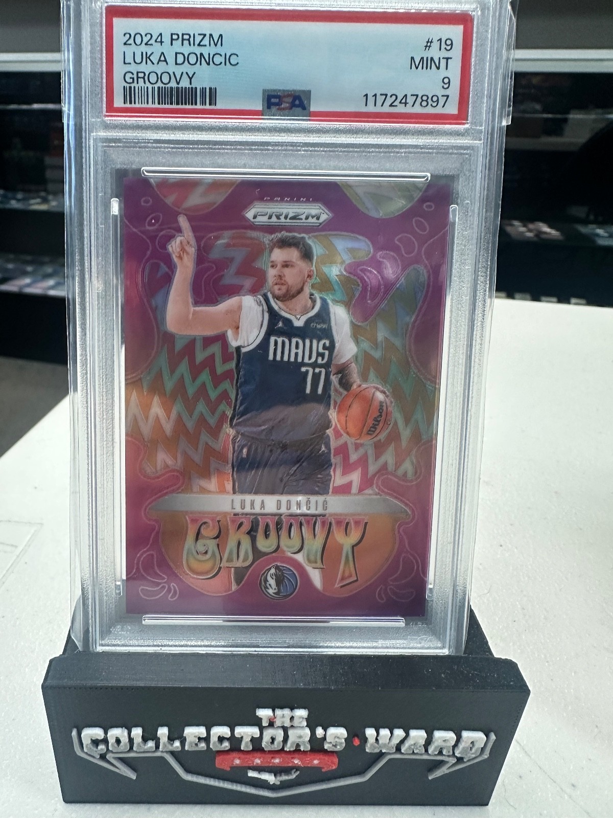 2024 PANINI PRIZM GROOVY #19 LUKA DONCIC PSA 9