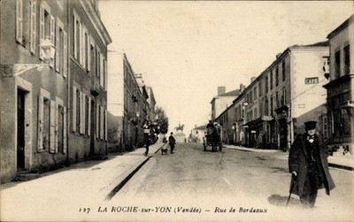 CPA La Roche-sur-Yon Vendée, Rue de Bordeaux - 4739368