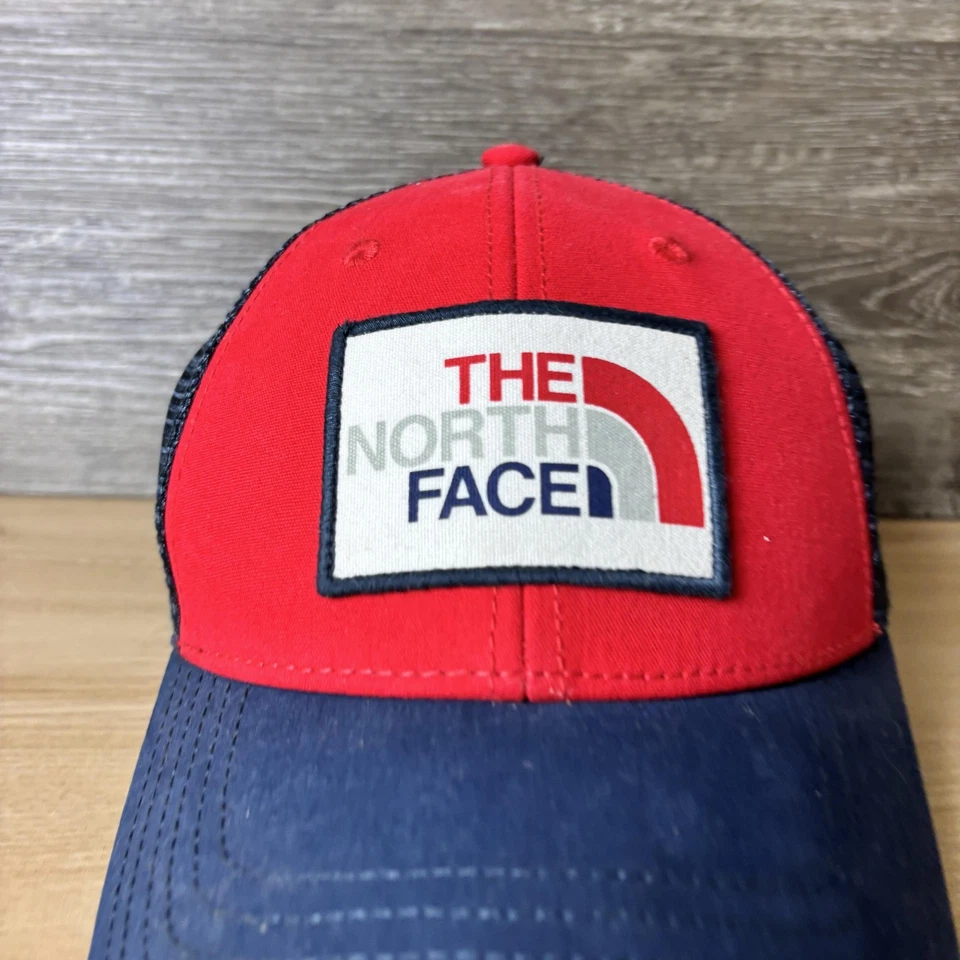 Gorra North Face Snap Back rojo azul malla camionero parche para hombre bandera estadounidense Foto 2 de 4