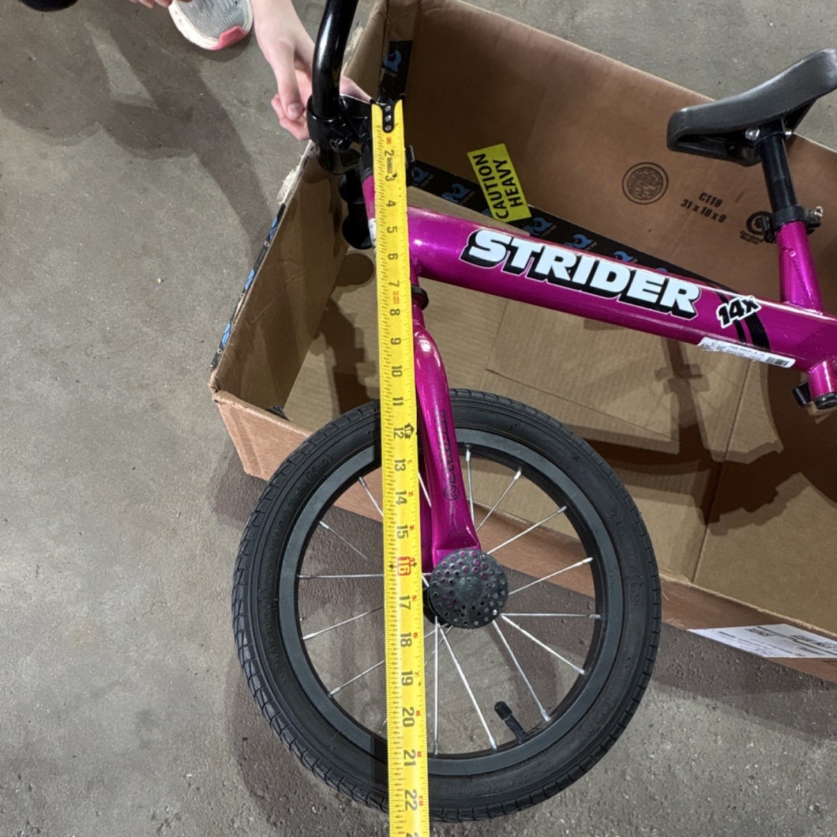 Strider 14x Balance Bike Pink 14in Adjustable Seat Lightweight BMX