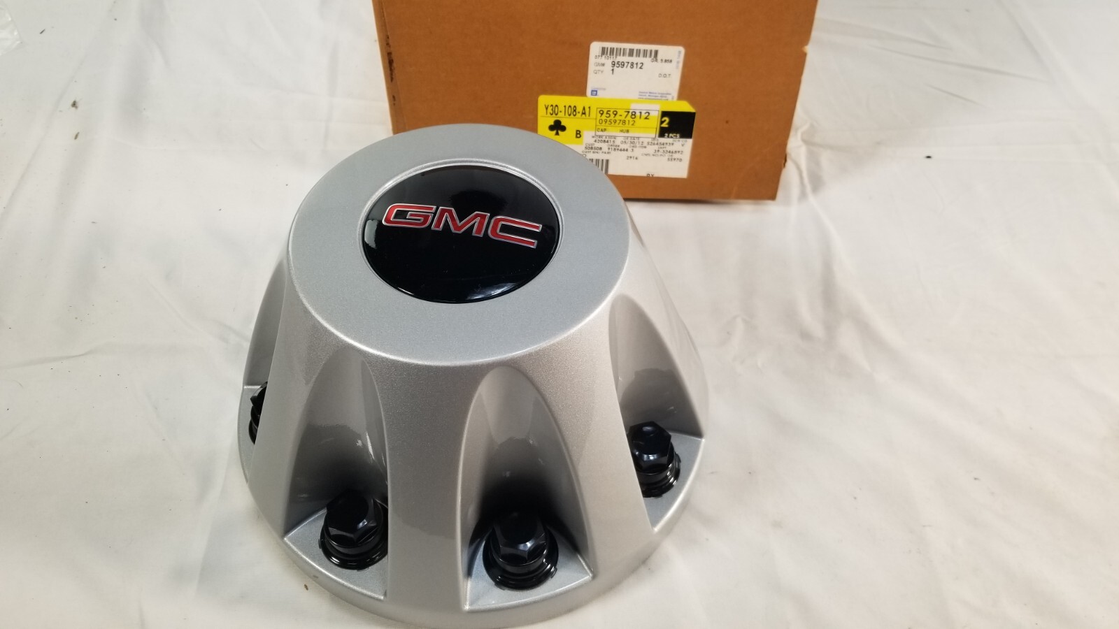 NEW GM 2011-2019 Chevrolet GMC Wheels Cover Hub Cap 9597812