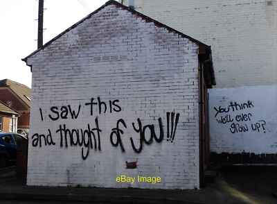 Foto 12x8 Rätselhaftes Graffiti in Hunter's Bar, Sheffield 11 von Sharrow Val c2017