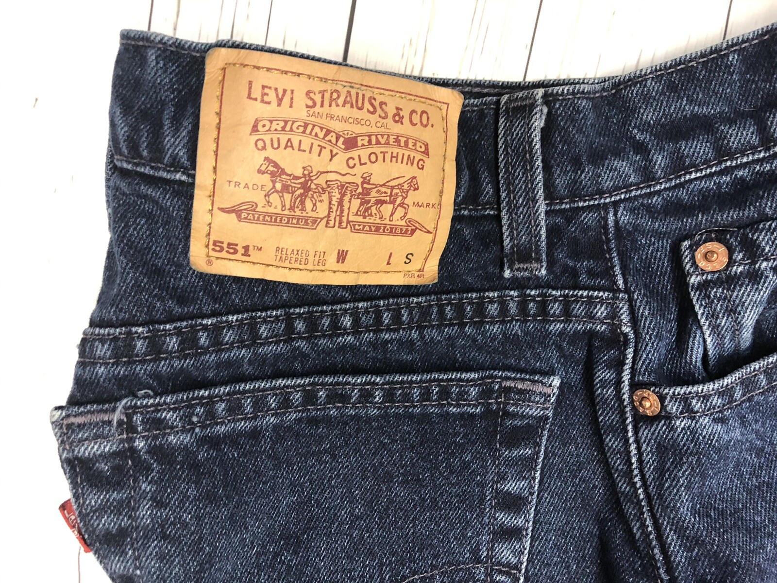 Women Vtg 551 Size 10 short Levi’s Relaxed Fit Tapered Leg Mom Jeans Made Usa thumbnail 2