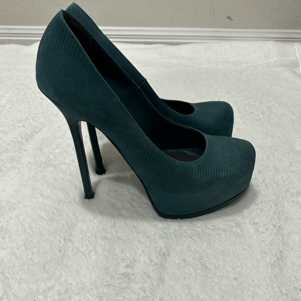 SAINT LAURENT Décolleté con plateau Ysl Palais taglia 40