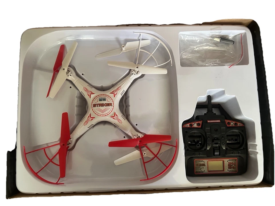 World Tech Toys Striker 2.4GHZ 4.5CH Rc Spy Drone 2.40 Ghz Battery Powered New  - Image 3 of 4