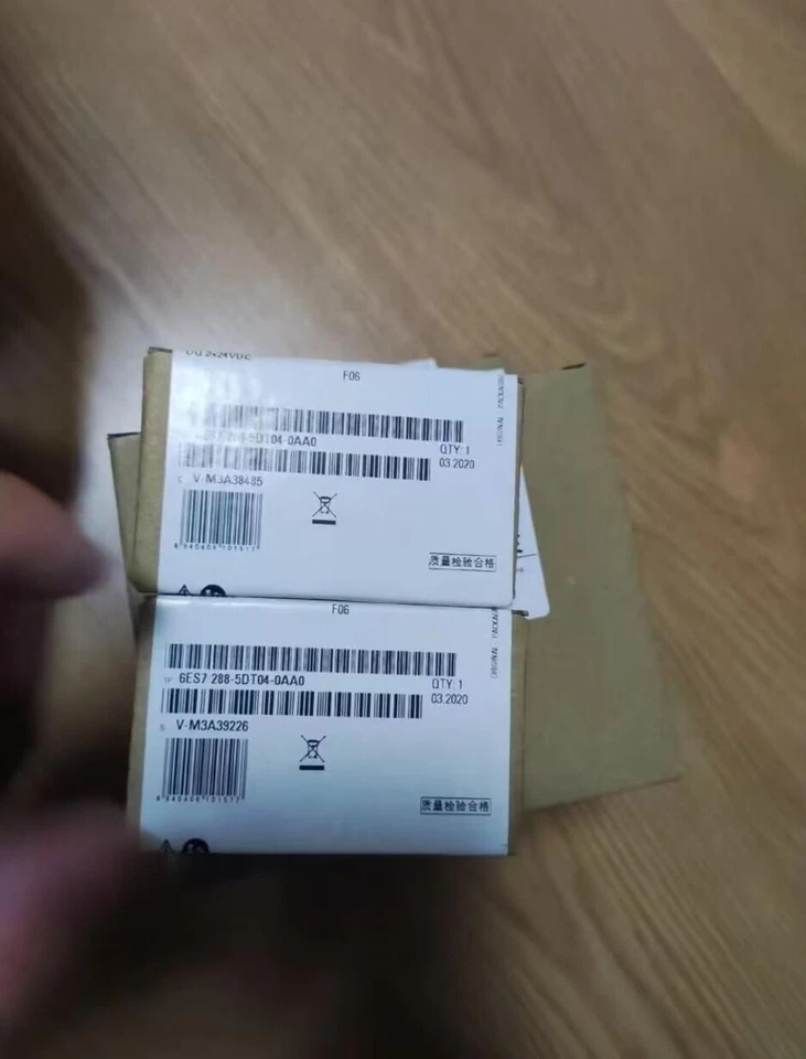 1PC New Siemens 6ES7288-5DT04-0AA0 Digital I/O Module In Box Brand Free Ship - Image 2 of 3