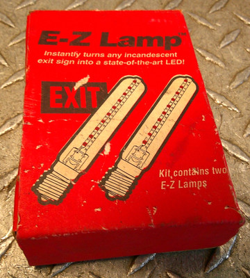 NEW OLD STOCK E-Z LAMP KIT (CONTAINS 2 BULBS)