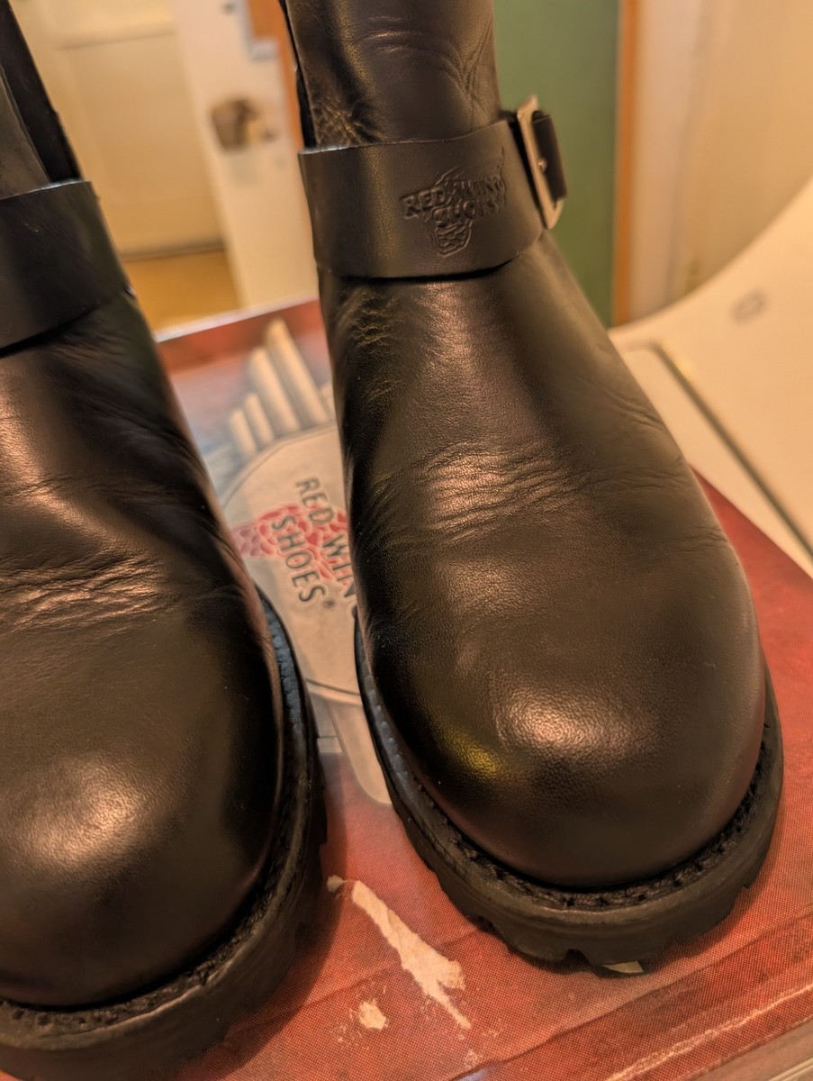 Red Wing 977 Pull On Boots Black Leather Vibram Lug Ankle Buckle