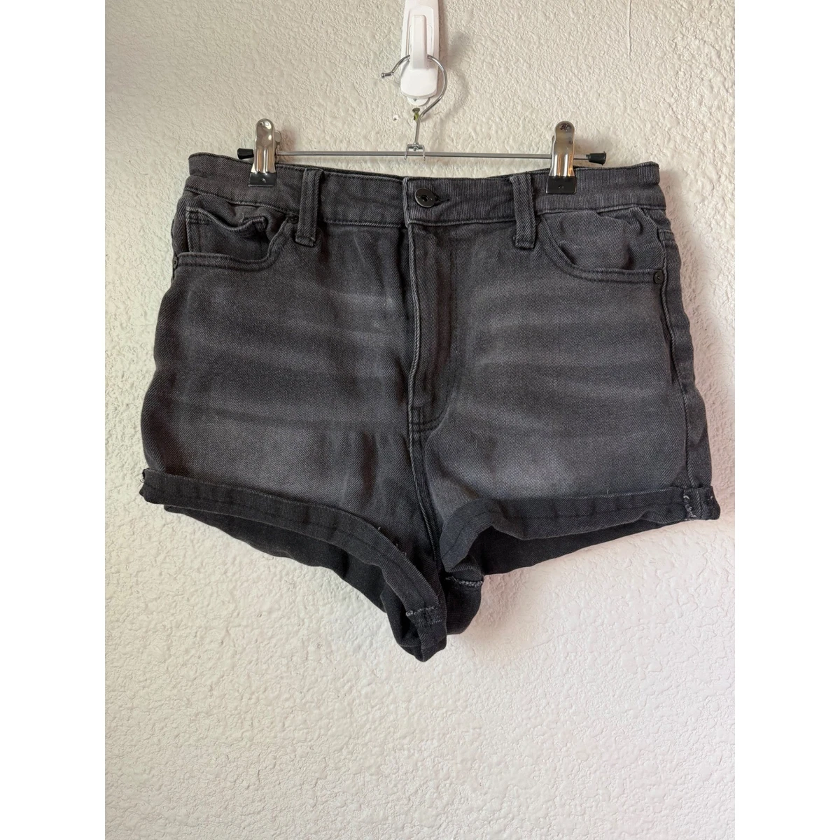 QWUVEDS Pantaloni cargo corti da donna 2023 pantaloncini da donna in pelle a vita alta, in poliuretano, elastici, stretti, sexy, pantaloni da donna, ultra corti, in pelle, con fori, colore nero, Nero
